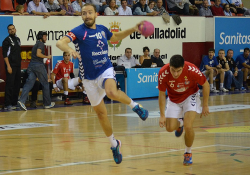 Fernando Hernández cumplirá su 22ª temporada en ASOBAL