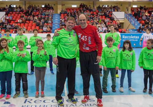 Javi Díaz, homenajeado en su partido 500 en ASOBAL