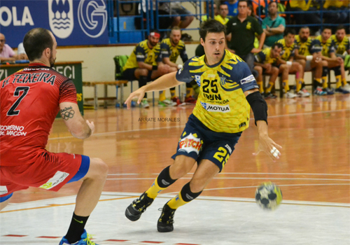 Jon Azkue se queda en Irún y Thiago Alves en Cuenca