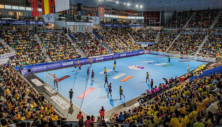 La Liga NEXUS ENERGÍA ASOBAL sigue elevando su producto y firma un nuevo récord de asistencia en el Quijote Arena