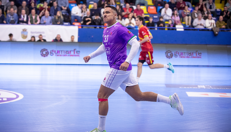 SANICENTRO BM Guadalajara vence al Recoletas Atl. Valladolid (31-25) y rompe su racha