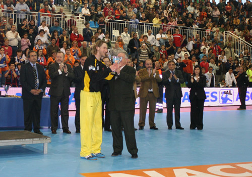 ADEMAR LEON GANA 27-26 AL KEYMARE ALMERIA